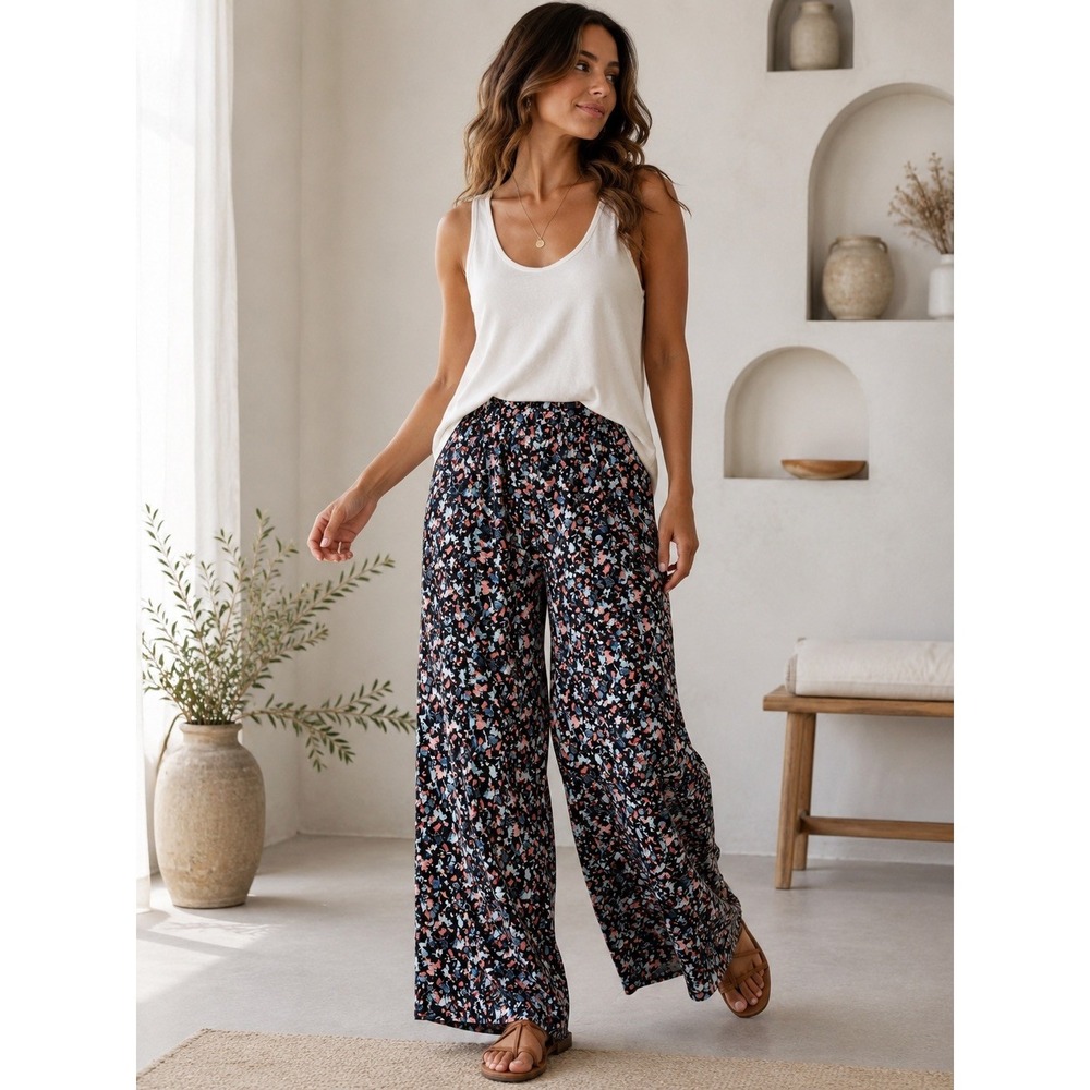 NWT Torrid Wide Leg Abstract Floral Print Coastal Euro Pull On Palazzo Pants 1R